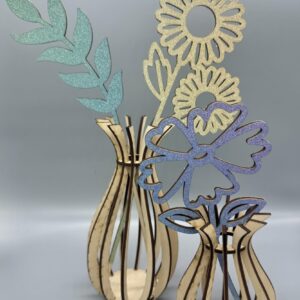 🌼 Deko-Vasen aus Holz mit Blumen – Handgefertigte Laserarbeit